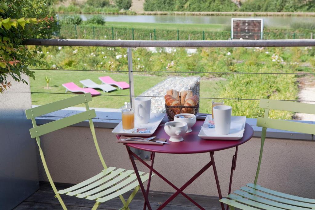 Belleville-sur-Loire Logis Hotel Terre De Loire חדר תמונה