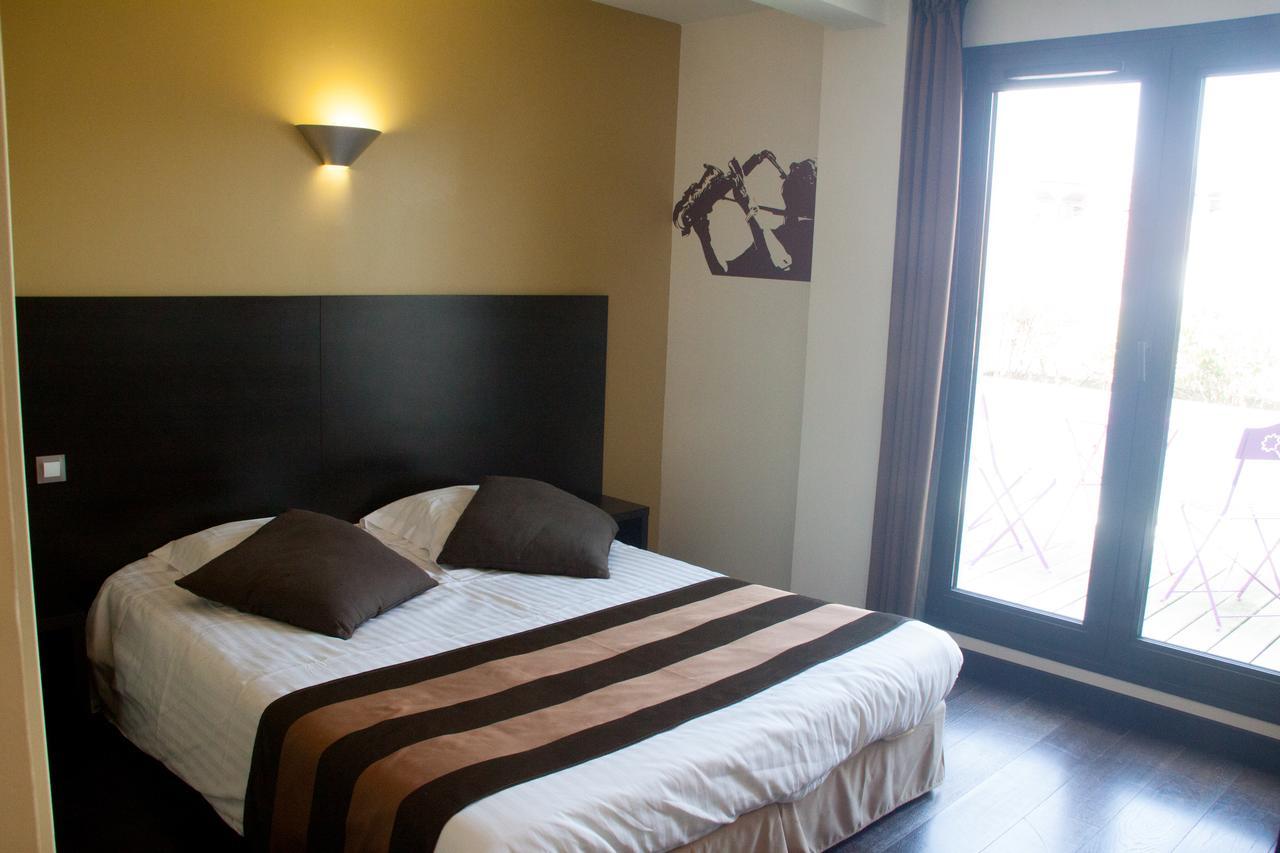Belleville-sur-Loire Logis Hotel Terre De Loire מראה חיצוני תמונה